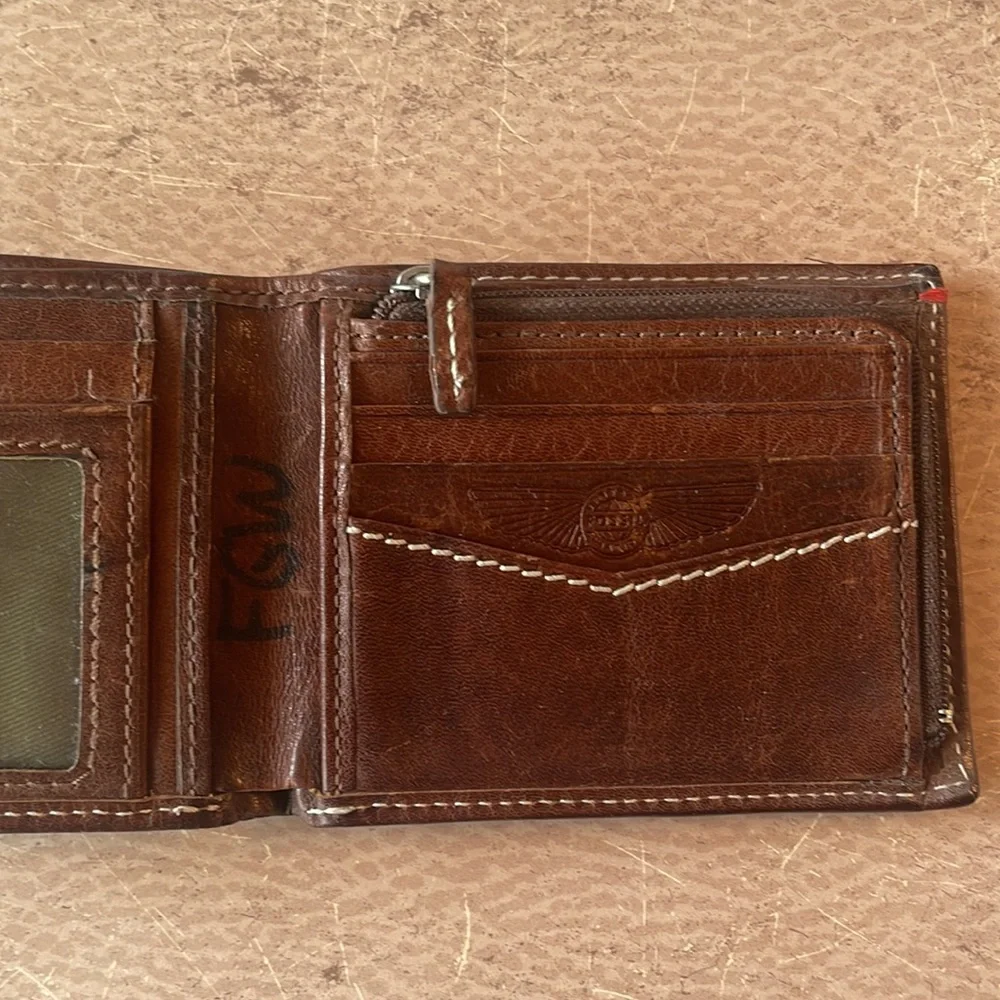 Fossil The Brat III Bi-Fold Leather Wallet